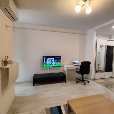 Location longue durée d’un appartement d’une pièce, à Chiajna, 6e secteur, Bucarest, Roumanie