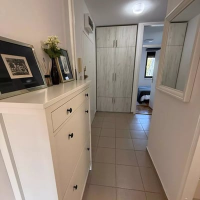 Долгосрочная аренда 2-комнатной квартиры, 45 м², в центре, Белград, Сербия