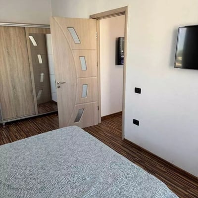 Long-term rental of a 2-room apartment, 40 m², in Vivo district, Constanța, Romania