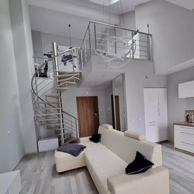 Langzeitmiete einer 2-Zimmer-Wohnung, 58 m², im Stadtteil Podgórze, Krakau, Polen