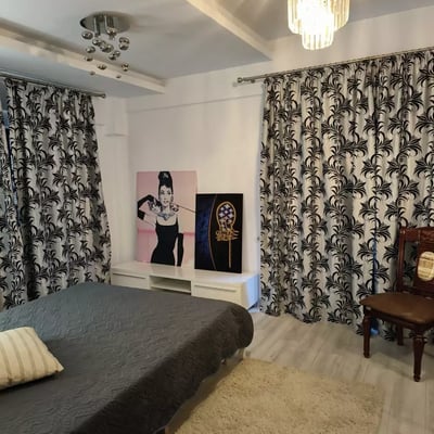 Langzeitmiete einer 3-Zimmer-Wohnung, 100 m², im Stadtteil Tomis Plus, Constanța, Rumänien