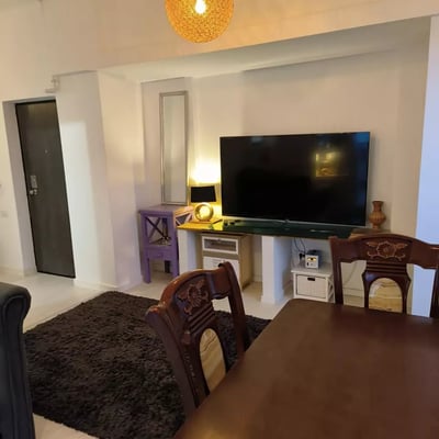 Location longue durée d’un appartement de 3 pièces, 100 m², à Tomis Plus, Constanța, Roumanie