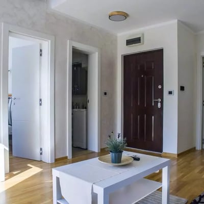 Location longue durée d’un appartement de 2 pièces, 37 m², au centre-ville, Belgrade, Serbie