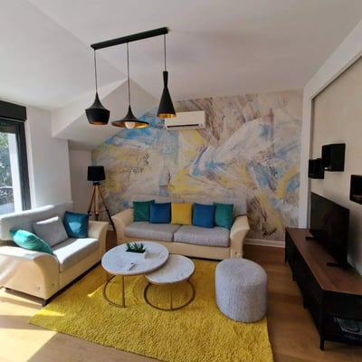 Alquiler a largo plazo de un piso de 3 habitaciones, 67 m², en el centro de la ciudad, Belgrado, Serbia