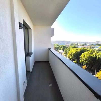 Location longue durée d’un appartement de 2 pièces, 54 m², secteur 6, Bucarest, Roumanie