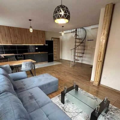 Langzeitmiete einer 3-Zimmer-Wohnung, 67 m², Stadtteil Dębniki, Krakau, Polen