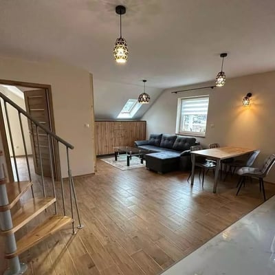 Langzeitmiete einer 3-Zimmer-Wohnung, 67 m², Stadtteil Dębniki, Krakau, Polen