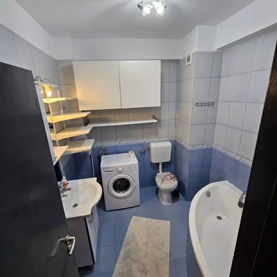 Alquiler a largo plazo de un piso de 2 habitaciones, 48 m², distrito Chiajna, Bucarest, Rumanía