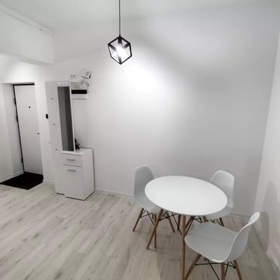 Alquiler a largo plazo de un piso de 1 dormitorio, distrito Chiajna, Bucarest, Rumanía