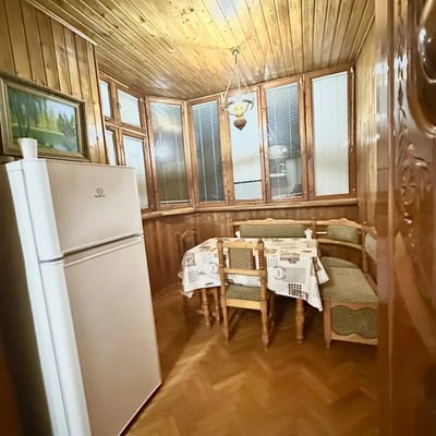 Alquiler a largo plazo de un piso de 3 habitaciones, Botanica, Chisináu, Moldavia