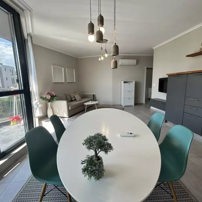 Location longue durée d’un appartement de 2 pièces, Trakata, Varna, Bulgarie