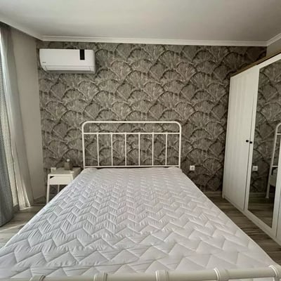 Location longue durée d’un appartement de 2 pièces, Trakata, Varna, Bulgarie