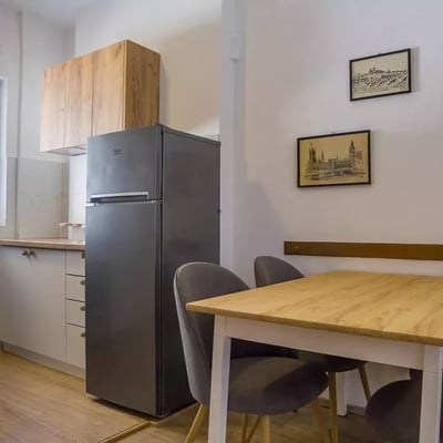 Long-term rental of a 2-room apartment, 60 m², in Vračar, Belgrade, Serbia