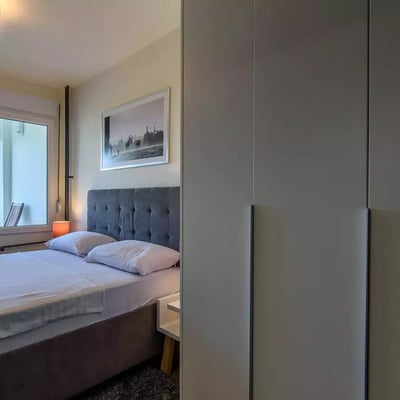 Langzeitmiete einer 2-Zimmer-Wohnung, 41 m², in Block 30, Neu-Belgrad, Belgrad, Serbien