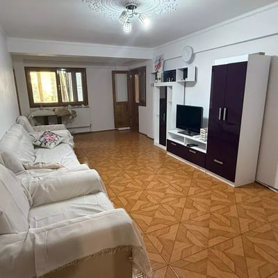 Long-term rental of a 4-room apartment, 85 m², in Tomis II, Constanța, Romania