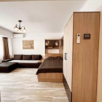 Long-term rental of a studio apartment, 41 m², in Casa de Cultură, Constanța, Romania