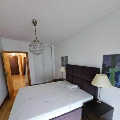 Langzeitmiete einer 2-Zimmer-Wohnung, 56 m², in Stare Podgórze, Krakau, Polen