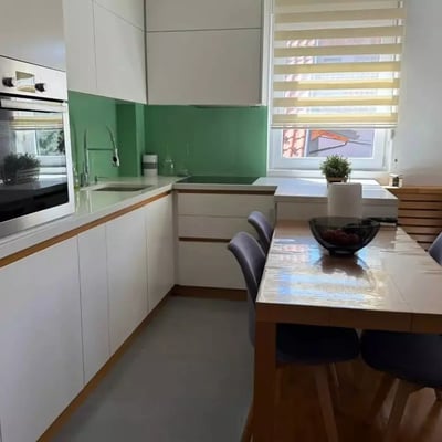 Location longue durée d’un appartement de 3 pièces, 60 m², à Voždovac, Belgrade, Serbie