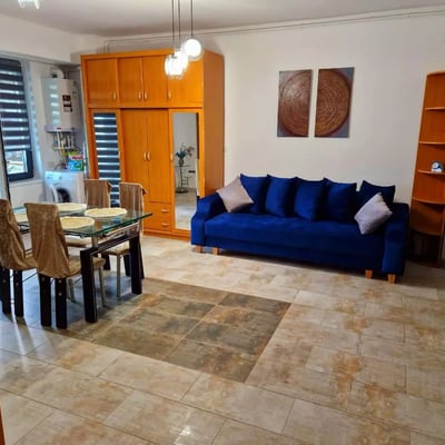 Langzeitmiete einer 2-Zimmer-Wohnung, 55 m², in Campus, Constanța, Rumänien