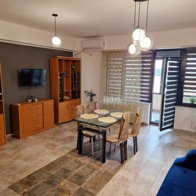 Langzeitmiete einer 2-Zimmer-Wohnung, 55 m², in Campus, Constanța, Rumänien