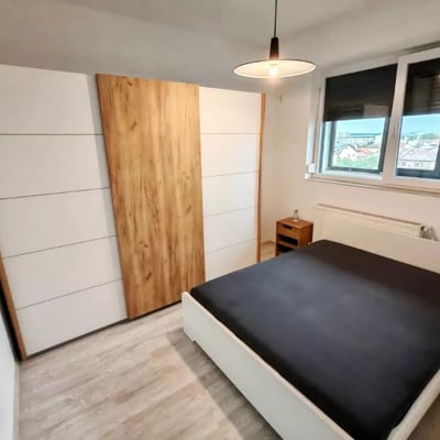 Alquiler a largo plazo de un apartamento de 2 habitaciones en Sector 6, Bucarest, Rumanía