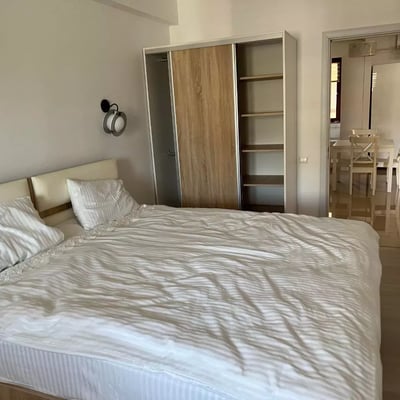 Long-term rental of a 3-room apartment, 69 m², Constanța, Romania