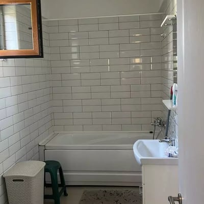 Long-term rental of a 3-room apartment, 69 m², Constanța, Romania