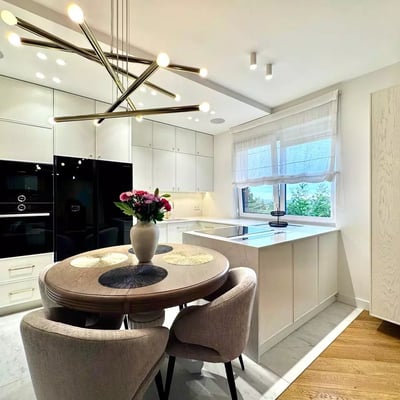 Langzeitmiete einer 4-Zimmer-Wohnung, 90 m², in Krakau, Polen