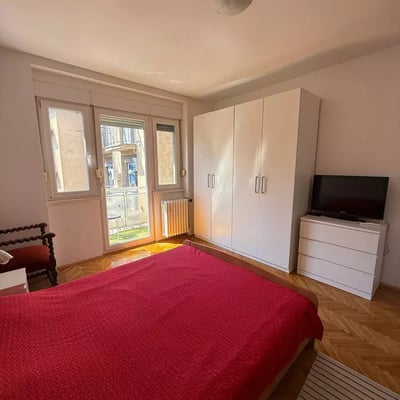 Langzeitmiete einer 2-Zimmer-Wohnung, 60 m², im Stadtzentrum, Belgrad, Serbien