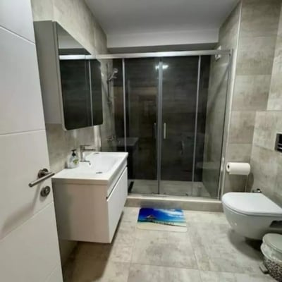 Долгосрочная аренда 3-комнатной квартиры, 70 м², в Констанце, Румыния