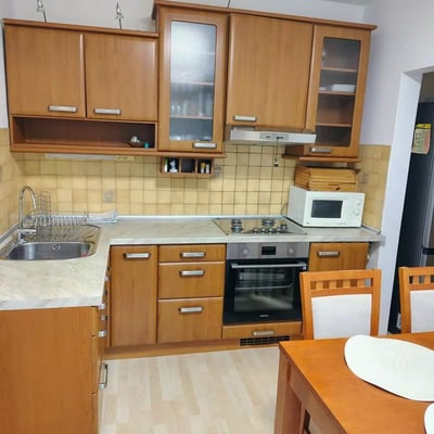 Location longue durée d’un appartement de 3 pièces, 67 m², à Karlova Ves, Bratislava, Slovaquie