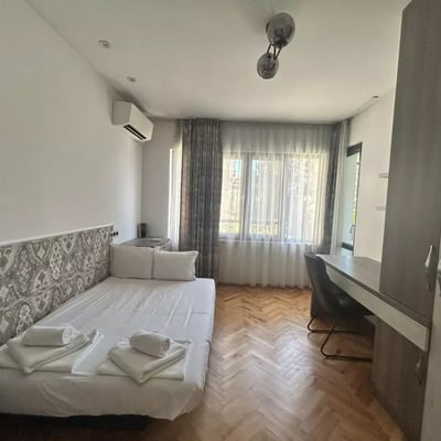 Langzeitmiete einer 4-Zimmer-Wohnung, 100 m², in Varna, Bulgarien
