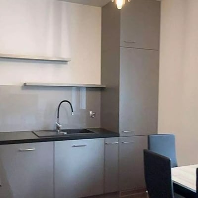 Долгосрочная аренда 4-комнатной квартиры, 130 м², в районе Stare Podgórze, Краков, Польша