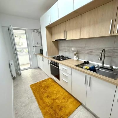 Location longue durée d’un appartement d’une pièce, 35 m², à Sector 6, Bucarest, Roumanie