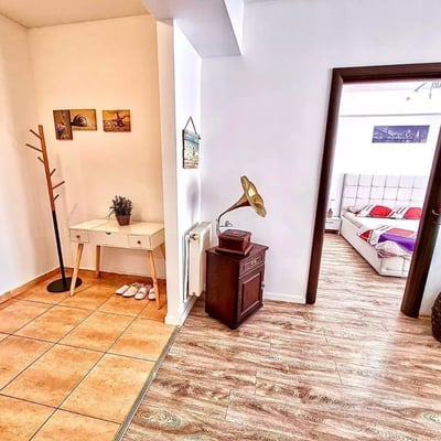 Long-term rental of a 2-room apartment, 75 m², in Mamaia, Constanța, Romania