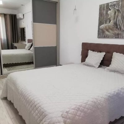 Long-term rental of a 3-room apartment, 50 m², in Faleza Nord, Constanța, Romania