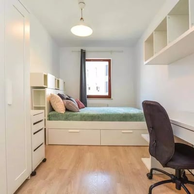 Langzeitmiete einer 3-Zimmer-Wohnung, 68 m², in Zabłocie, Krakau, Polen