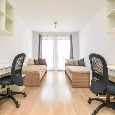 Langzeitmiete einer 3-Zimmer-Wohnung, 68 m², in Zabłocie, Krakau, Polen