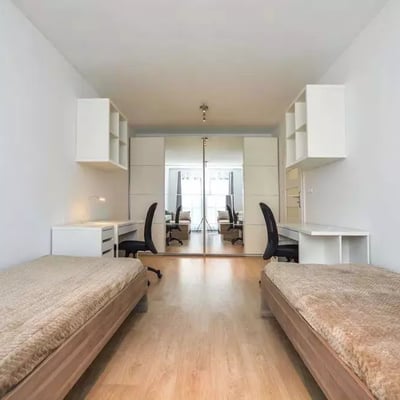 Langzeitmiete einer 3-Zimmer-Wohnung, 68 m², in Zabłocie, Krakau, Polen