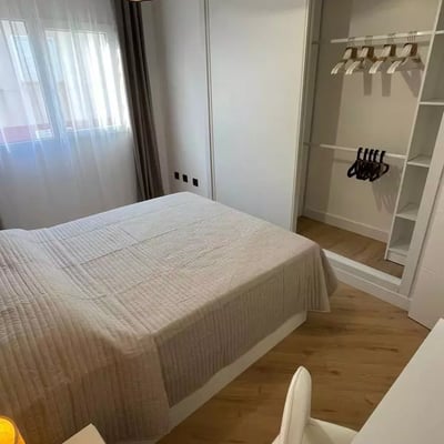 Location longue durée d’un appartement de 2 pièces, 65 m², à Torrevieja, Espagne