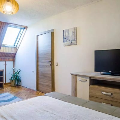 Langzeitmiete einer 2-Zimmer-Wohnung, 48 m², Stadtteil Neu-Belgrad, Belgrad, Serbien