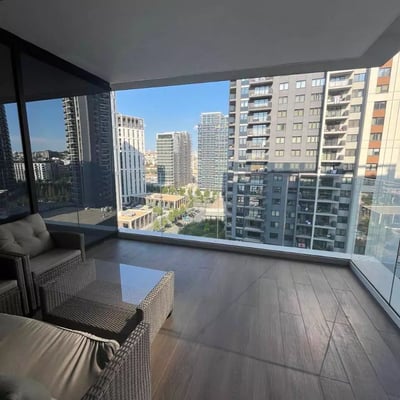 Alquiler a largo plazo de un piso de 3 habitaciones, 110 m², Belgrado, Serbia