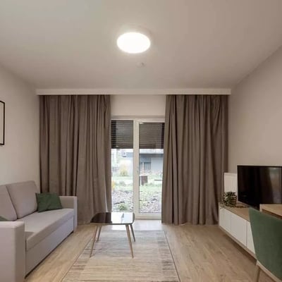 Location longue durée d’un appartement de 2 pièces, 45 m², Przedmieście, Wrocław, Pologne