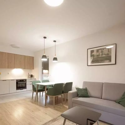 Langzeitmiete einer 2-Zimmer-Wohnung, 45 m², Przedmieście, Breslau, Polen