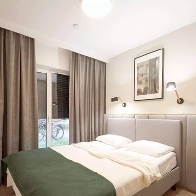 Location longue durée d’un appartement de 2 pièces, 45 m², Przedmieście, Wrocław, Pologne