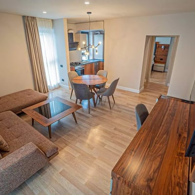 Long-term rental of stylish 3-room apartment, 80 m², Campus, Constanța, Romania