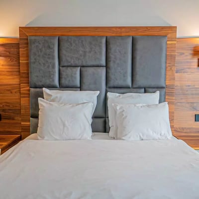 Alquiler a largo plazo de un piso elegante de 3 habitaciones, 80 m², Campus, Constanza, Rumanía