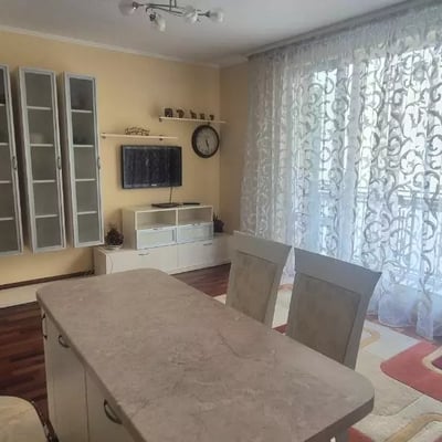 Langzeitmiete einer 3-Zimmer-Wohnung mit 2 Schlafzimmern, Varna, Bulgarien