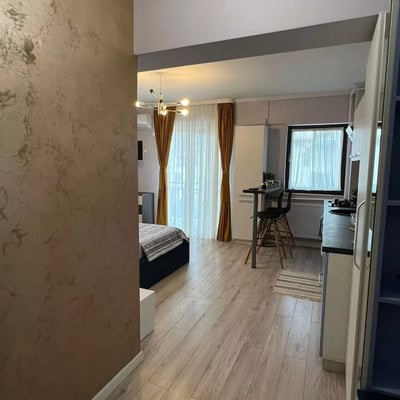 Alquiler de un estudio cómodo, 30 m², Mamaia, Constanța, Rumanía