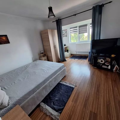 Rental of a comfortable 2-room apartment, 54 m², Inel 2, Constanța, Romania